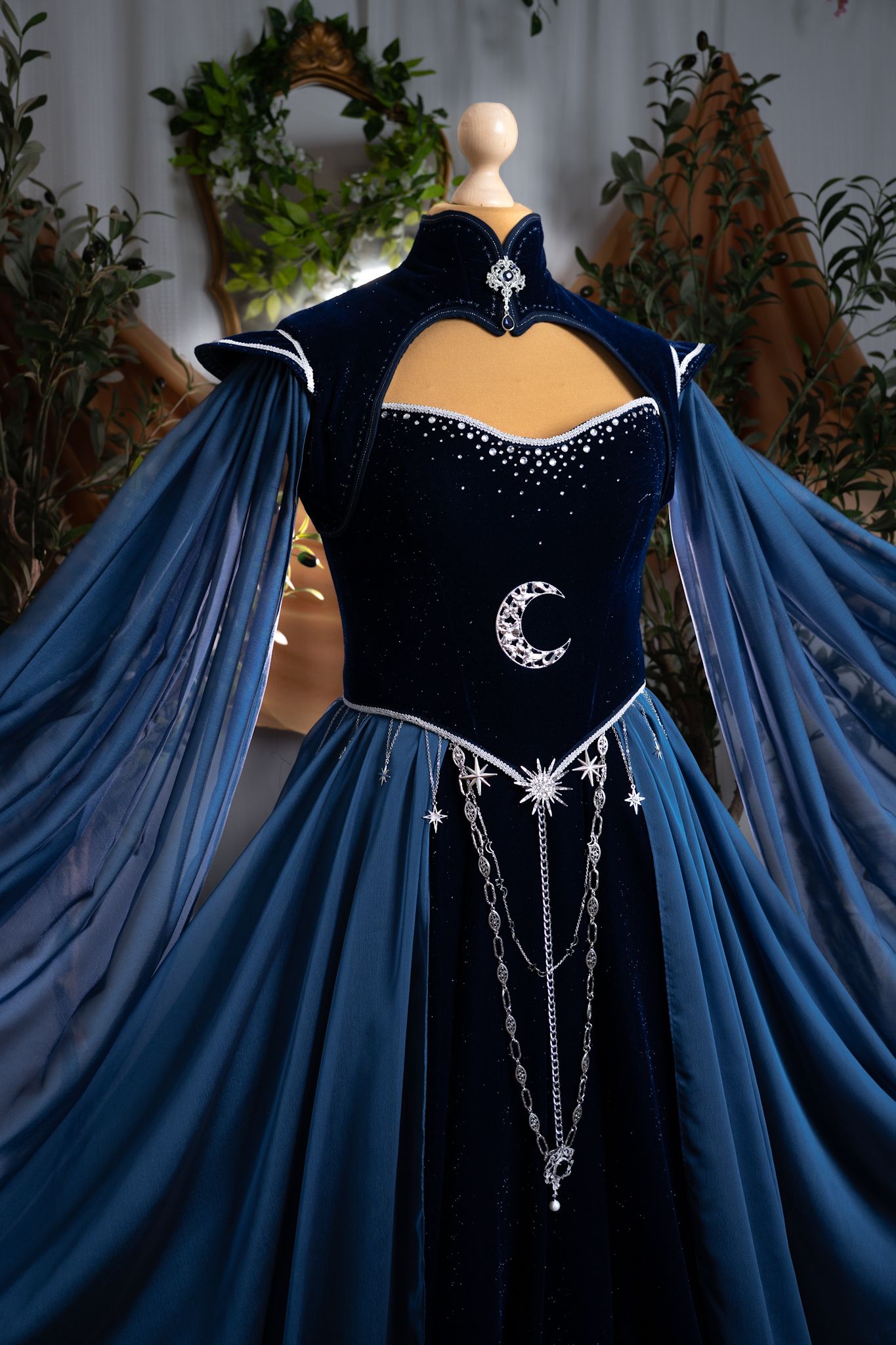 dark-sky-wedding-dress